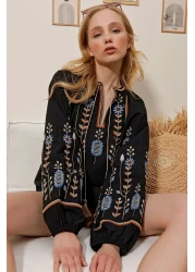 Trend Alaçatı Stili Women's Black Crew Neck Front and Sleeves Embroidered Linen Woven Blouse ALC-X10193