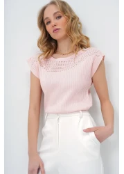 Trend Alaçatı Stili Women's Candy Pink Boat Neck Shoulders Hole Openwork Sleeveless Knitwear Blouse Alc-X13436