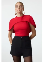 Trendyol Collection بلوزة حمراء منسوجة - طوق مفصل TPRSS24BZ00053
