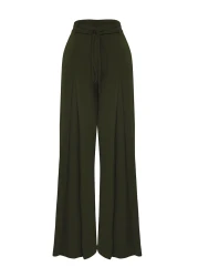Trendyol Collection إصدار محدود - بنطال منسوج بحزام كاكي واسع الساق TWOSS25PL00082