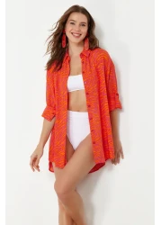 Trendyol Collection قميص شاطئ منسوج بنمط تجريدي TBESS24GO00027