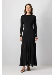 Touche Prive Crew Neck Skirt Smocked Dress