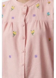  Collection قميص مطرز بنقشة الزهور البودرة - TWOSS23GO00152