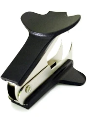 Fitto Staple Remover, Stainless Steel with Black Handle – Durable, Ergonomic Grip, Heavy Duty Staple Extractor, Ideal for Office, School, and Home Use