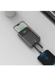 Green Lion PD 20W 3 in 1 Integrated Power Bank, 10000mAh, Charging Protection, PD 20W Fast Charging, Digital Display, Built-in Cables, Compact and Portable Design