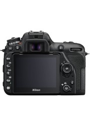 Nikon D7500 DSLR With AF-S DX Nikon 18-140mm f/3.5-5.6 G ED VR Lens 20.9MP, Built-In Wi-Fi And Bluetooth