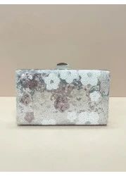 Flower Sequin Crossbody Stylish Silver Purse For Women Elegant Random Floral Embroidered Evening Silver Clutch Bag Prom Accessories Bridesmaid Gifts Fashion Retro Chain Evening Bag Mini Box Bag For Pa