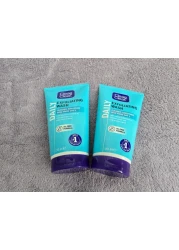 Clean and Clear Exfoliating Daily Wash, 150ml (4 pack)