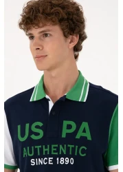 U.S. Polo Assn. تي شيرت رجالي ذو قصة عادية وياقة بولو باللون الأزرق الداكن 50299803-VR033