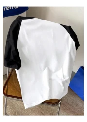 Sweetline تي شيرت بأكمام راجلان أبيض وأسود مطبوع من NYC - تي شيرت برقبة دائرية كبيرة الحجم