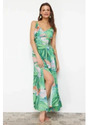  Collection فستان شاطئ طويل منسوج بطباعة استوائية باللون الأخضر TBESS24EL00098