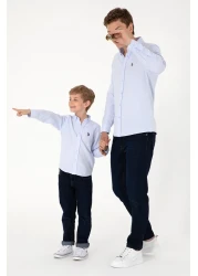 U.S. Polo Assn. قميص أساسي بأكمام طويلة باللون الأزرق الفاتح للرجال 50306338 -VR003