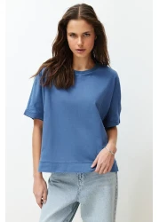  Collection تي شيرت محبوك من القطن 100% باللون النيلي مقاس كبير/مريح مع تفاصيل القطع والشق TWOSS24TS00027