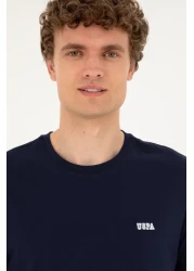 U.S. Polo Assn. تي شيرت رجالي ذو قصة عادية وياقة دائرية باللون الأزرق الداكن 50294290 -vr033