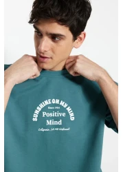  Collection Oversize/Wide Cut Crew Neck Short Sleeve Text Printed Cotton Thick T-Shirt TMNSS23TS00083