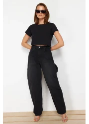  Collection بنطلون جينز أسود أكثر استدامة بقصة واسعة وخصر عالي من Carpenter Skater TWOAW24JE00308