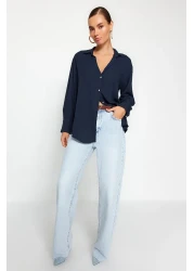  Collection قميص منسوج كبير الحجم باللون الأزرق الداكن - مقاس واسع TWOAW24GO00207