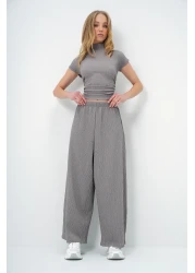 Trend Alaçatı Stili Grey Stand Collar Draped Crop Blouse and Wide Leg Pants Set - Alc-X13411