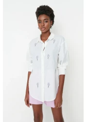  Collection قميص قطني كبير الحجم مطرز بالزهور - TWOSS22GO0246