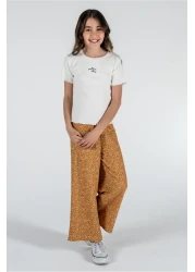 Kyron طقم بناتي من تي شيرت أبيض وبنطلون وردي بطباعة زهور / مع خيارات ألوان مختلفة