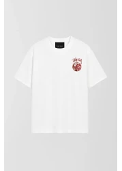 THE RULE تي شيرت Stüssy Kiss للجنسين مطبوع كبير الحجم 100% قطن واسع القطع أبيض اللون برقبة دائرية RF0512