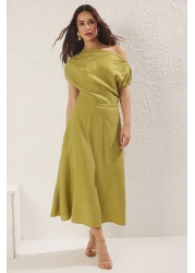  Collection Oil Green A-Line Boat Neck Midi Woven Dress Twoss25El00726