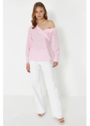  Collection بلوزة منسوجة برقبة قارب وردي TWOSS24BZ00553