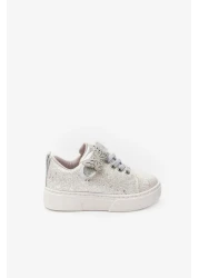 Le Mabelle White Butterfly Detailed Girl's Sports Shoes