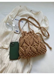 Handwoven Small Shoulder Bag New Fashion Straw Crossbody Bag Niche Beach Side Versatile Design Envelope Shape Small Square Bag Chic Retro Style Crossbody Bag For Vacation Beach