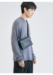 حقيبة سروج أنيقة باللون الأسود بواجهة واقية، حقيبة رسول مزودة بسير متقاطع ، حقيبة جلد لأغراض العمل والسفر وال