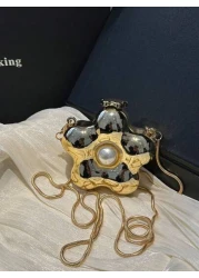 قطعة واحدة حقيبة جانبية معدنية شكل زهرة بلون أحادي لفتاة، إغلاق بإبزيم، سيور كتف معدنية، راقية وأنيقة، مريحة