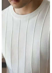 COOL TARZ تي شيرت محبوك برقبة دائرية للرجال باللون الأبيض الحي