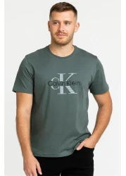 Calvin تيشيرت برقبة دائرية باللون الأخضر من كالفين كلاين