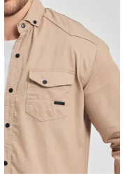 YXC قميص جينز رجالي بقصة ضيقة باللون البيج