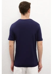 U.S. Polo Assn. تي شيرت رجالي باللون الأزرق الداكن