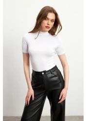 Bipantolon بلوزة نسائية بأكمام قصيرة باللون الرمادي والأبيض والأسود مكونة من 4 قطع