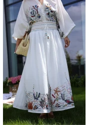 Lavanta Tekstil طقم تنورة قميص مطرزة