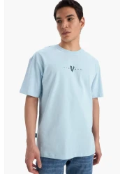 Defacto تي شيرت بأكمام قصيرة مطبوع عليه رقبة دائرية مريح من القطن بنسبة 100% من الفايكنج B8092ax25sp