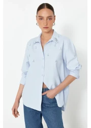  Collection قميص منسوج بتفاصيل حجر أزرق فاتح - مقاس عادي TWOSS24GO00069