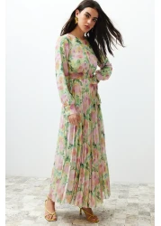  Modest فستان منسوج من الشيفون باللون الأخضر الفاتح مع تفاصيل حزام مزين بالزهور TCTSS24EB00151