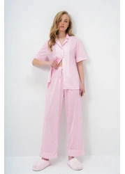 Trend Alaçatı Stili طقم بيجامة وقميص وبنطلون مخطط بأكمام وأرجل مزدوجة وردي اللون للنساء PJM-X13918