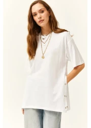 Olalook تيشيرت نسائي من القطن باللون الأبيض مع أزرار ذهبية على الجوانب TSH-19000762