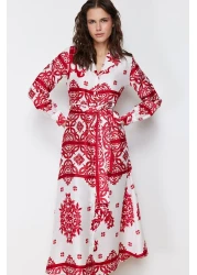  Modest فستان سهرة منقوش من الساتان المنسوج باللون الفوشيا TCTSS24EB00039