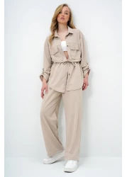 Trend Alaçatı Stili Beige Double Pocket Safari Jacket and Crepe Bottom Top Set with Wide Leg Pants with Elastic Waist Alc-X14086