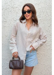 King Brothers قميص نسائي فضفاض مناسب لصديقك، قميص مخطط سميك باللون البيج مع جيب واحد وأكمام طويلة