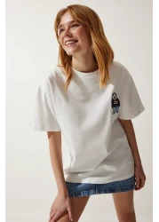 Happiness İstanbul تي شيرت محبوك كبير الحجم مطرز برقبة دائرية باللون الأبيض للنساء NJ00142