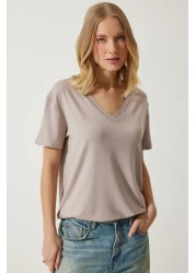 Happiness İstanbul تي شيرت نسائي محبوك من الفسكوز الأساسي برقبة على شكل حرف V EN00613