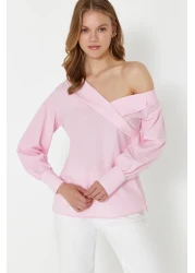  Collection بلوزة منسوجة برقبة قارب وردي TWOSS24BZ00553