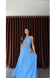 HAZELANNA فستان أزرق بتفاصيل ذهبية على الظهر