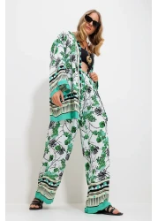 Trend Alaçatı Stili طقم جاكيت كيمونو نسائي باللونين الأخضر والأبيض وبنطلون بالازو Alc-X11751